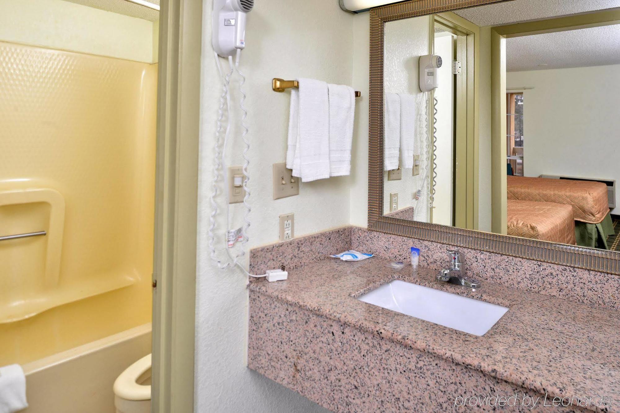 Americas Best Value Inn Anderson Sc Esterno foto